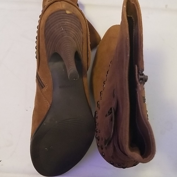 Nice brown suede heeled boots - Picture 2 of 2